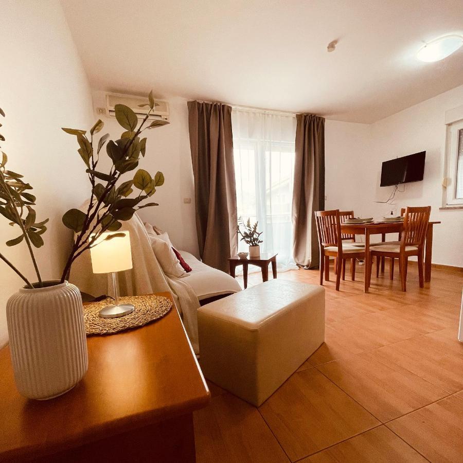 Apartments Stina Seget Vranjica Εξωτερικό φωτογραφία