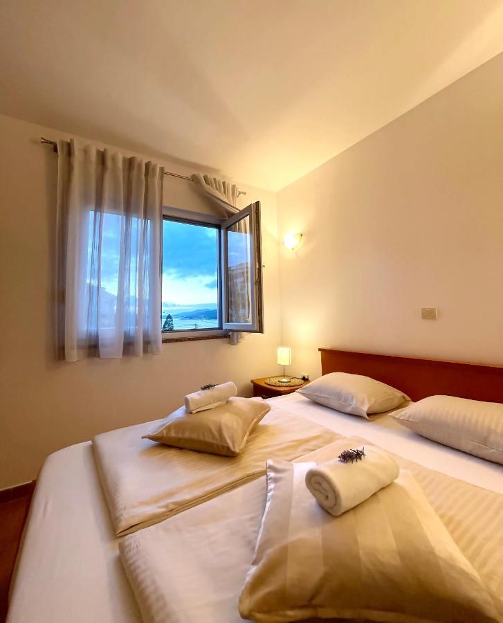 Apartments Stina Seget Vranjica Εξωτερικό φωτογραφία