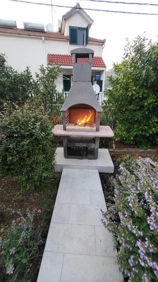 Apartments Stina Seget Vranjica Εξωτερικό φωτογραφία